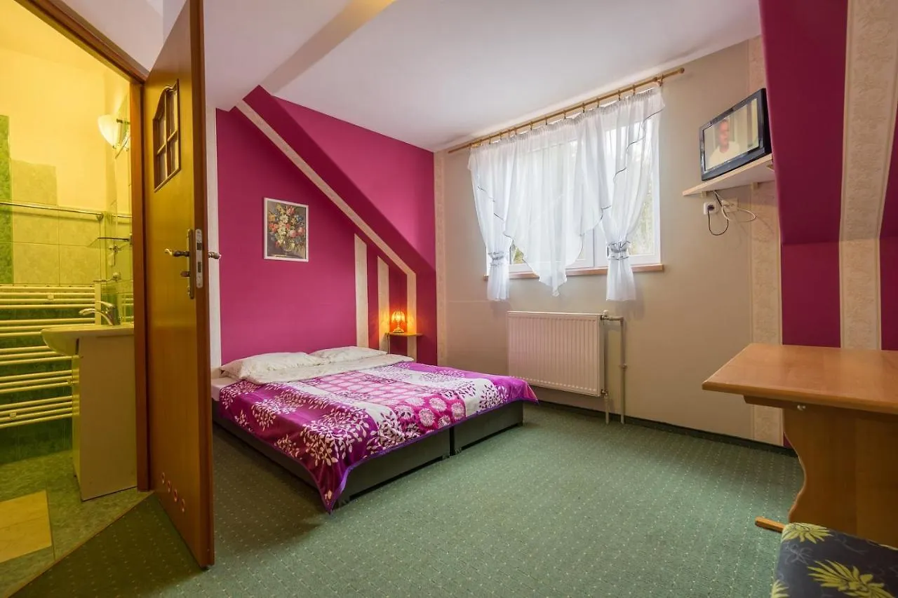 Bed & Breakfast Harmont Montis- Dawna Zajacowka- Idealna Lokalizacja - Lesna Enklawa W Centrum Miasta! Sauna, Masaze, Zabiegi Spa! Szklarska Poreba